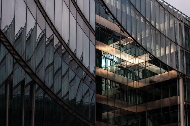 skleněné zábradlí